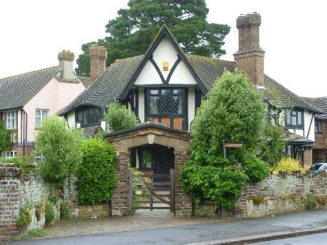 tudor house bed and breakfast